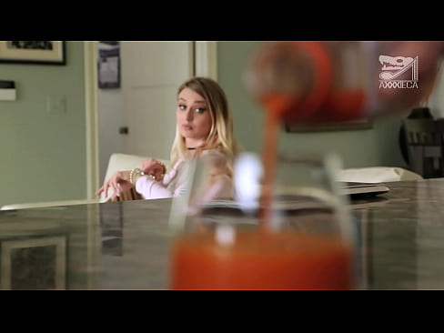 ❤️ Vehivavy mafana amin'ny nono lehibe sy tery pussy mahazo akoho avy resy, fa tena mafy ❤ Fomba vetaveta mafy aminay ❌️